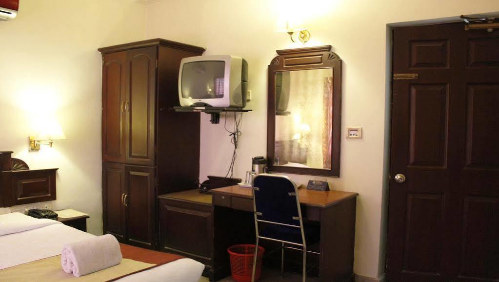 Hotel Archana Inn Kochi Exteriér fotografie